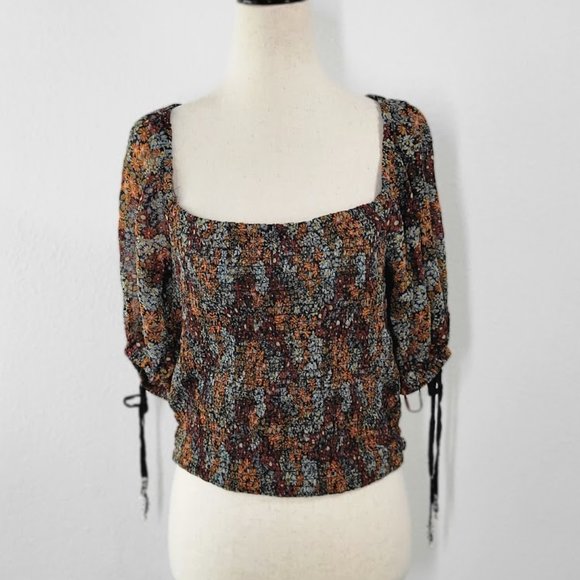 FREE PEOPLE Smocked Puff Sleeve Crop Top Sz L NEW - Picture 3 of 11